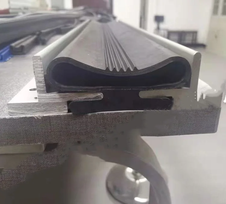 Custom inflatable seal profile and inflation valve detail, view 12
